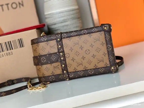 Official oldcobbler LOUIS TRUNK VUITTON POCHETTE VERTICAL 0701